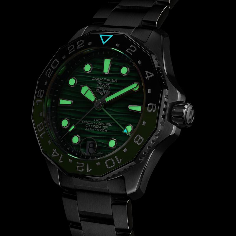 TAG Heuer Aquaracer Professional 300 GMT Green Dial, 42mm image number 7